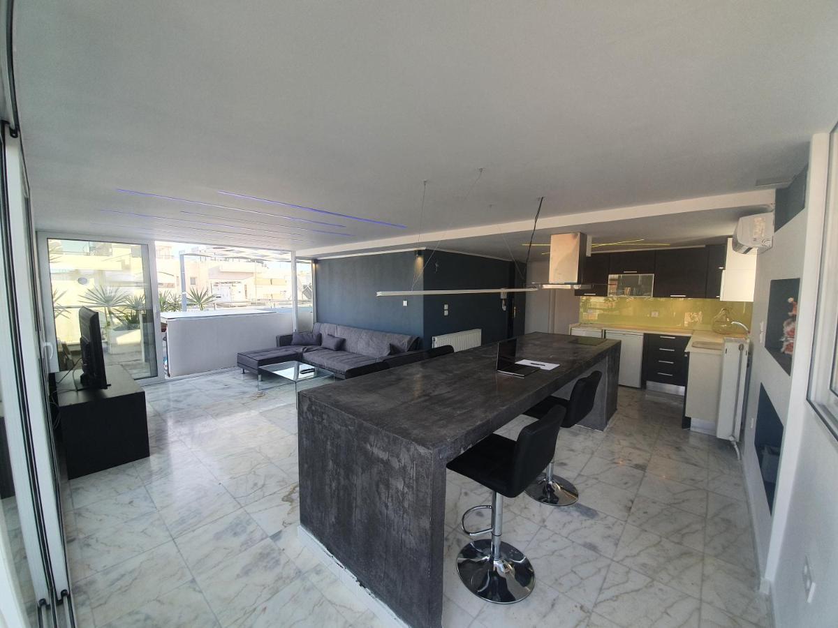 Citycenter Penthouse Mini Private Pool With Hydromassage And Great Town View Atina Dış mekan fotoğraf